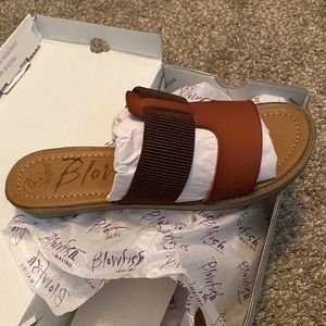 Blowfish BucketList Sandal Tan 10